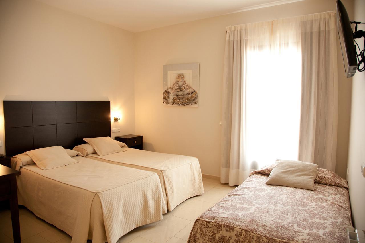 Hotel El Capricho Виянуева дел Трабуко Екстериор снимка